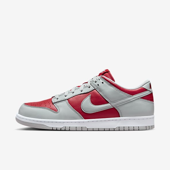 Red nike low tops hotsell